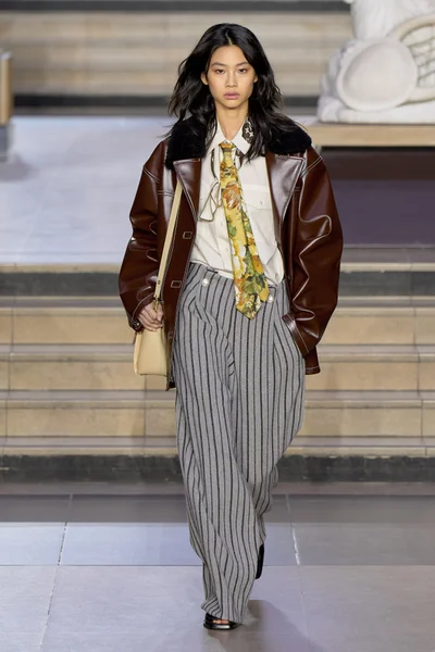 Look 1